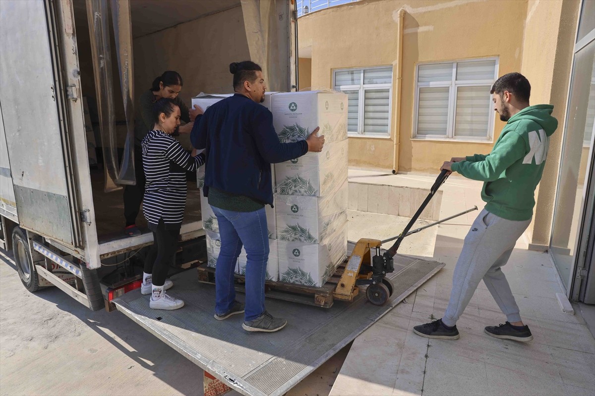 Akkuyu Nükleer AŞ, ramazan ayı dolayısıyla 1200 aileye gıda kolisi yardımında bulundu.