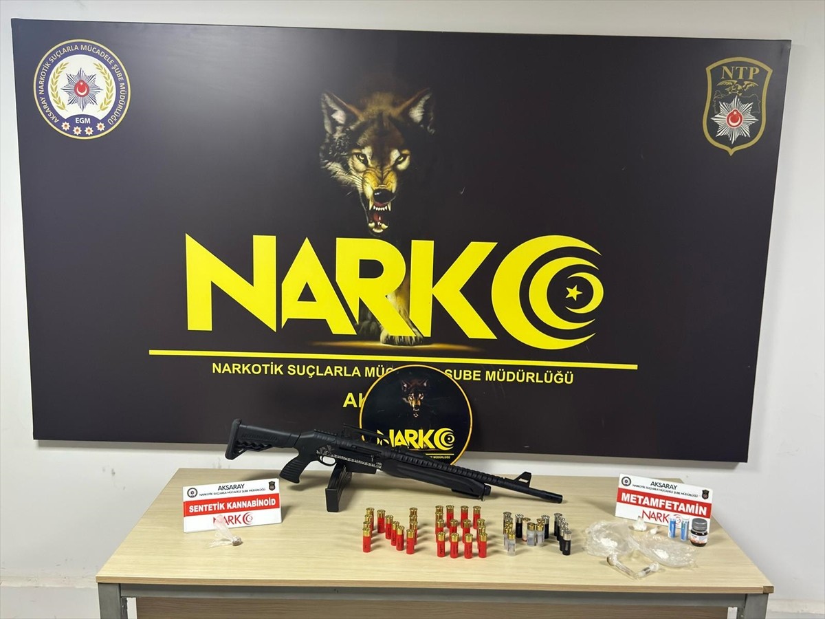 Aksaray'da düzenlenen uyuşturucu operasyonunda gözaltına alınan 3 şüpheli tutuklandı. Operasyonda...