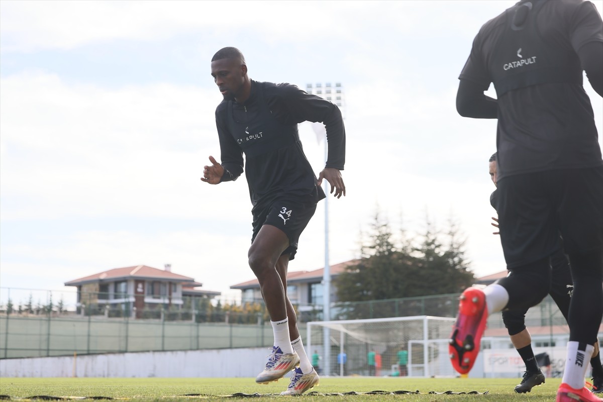 Alagöz Holding Iğdır FK, Trendyol 1. Lig'in 30. haftasında 15 Mart Cumartesi günü deplasmanda MKE...