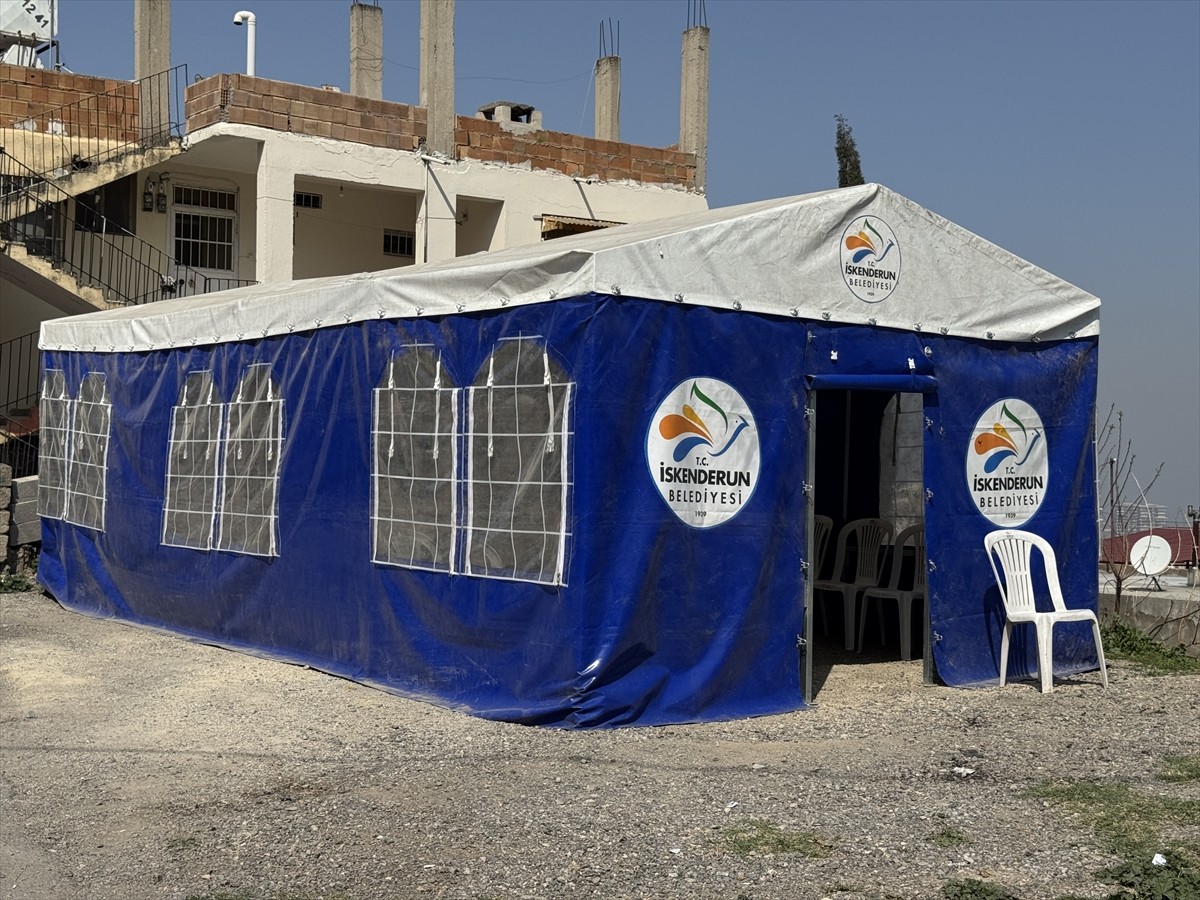 Antalya'da 2 ay önce evlendiği meslektaşı tarafından öldürülen hemşire Sevcan Demir Sakman'ın...