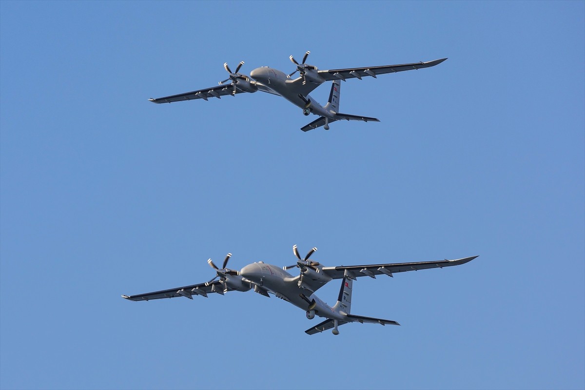 Baykar tarafından milli ve özgün olarak geliştirilen Bayraktar AKINCI Taarruzi İnsansız Hava Aracı...