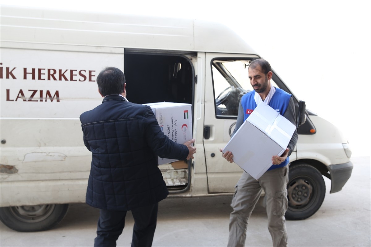 Birleşik Arap Emirlikleri (BAE) Ankara Büyükelçiliği, BAE Kızılayı ve Deniz Feneri Derneği iş...