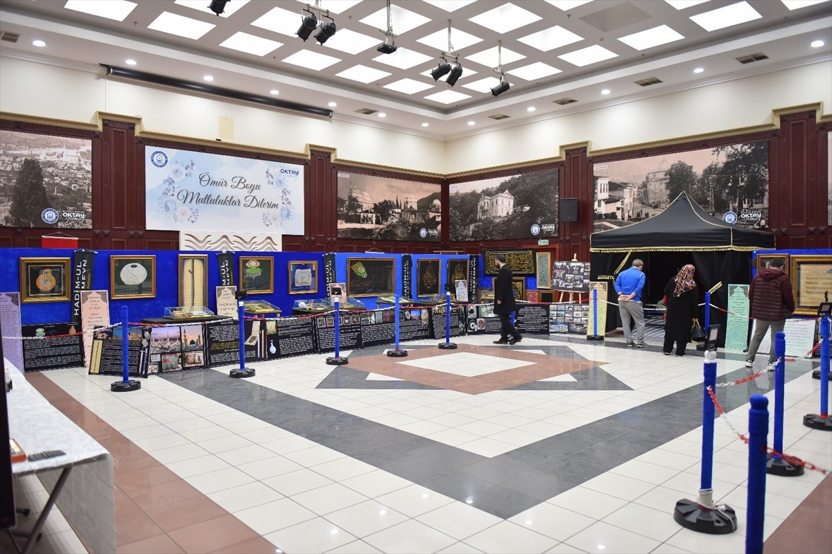 Bursa'da Yıldırım Belediyesinin ramazan etkinlikleri kapsamında düzenlediği "Hadimü'l Haremeyn...