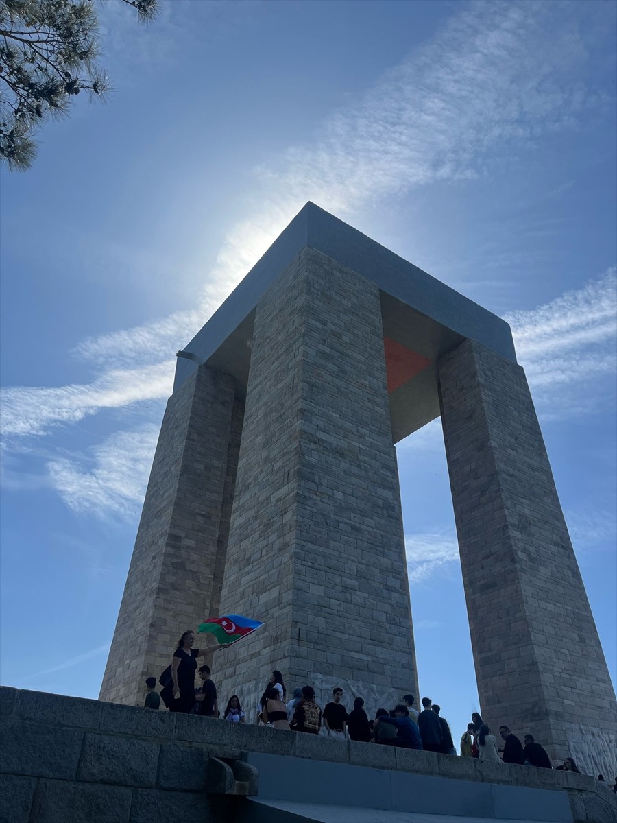 Çanakkale Savaşları sırasında 1915'te yapılan muharebelerde şehit olan Azerbaycanlı askerlerin...