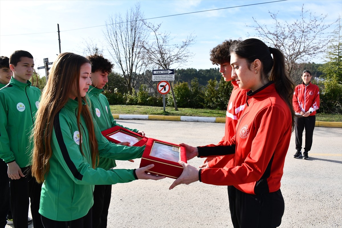 Cumhurbaşkanı Recep Tayyip Erdoğan'a 18 Mart'ta sunulmak üzere Gelibolu Yarımadası'ndan alınan...