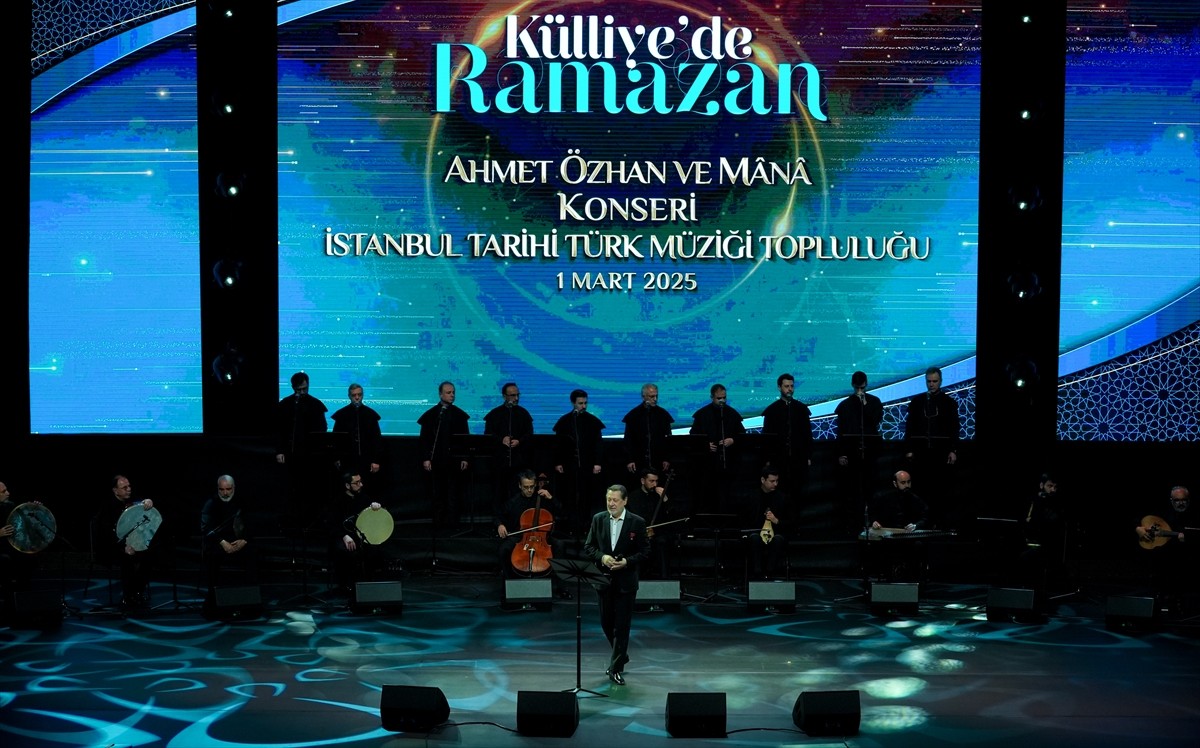 Cumhurbaşkanlığı Külliyesi'nde ramazan etkinlikleri kapsamında "Ahmet Özhan ve Mana Konseri"...
