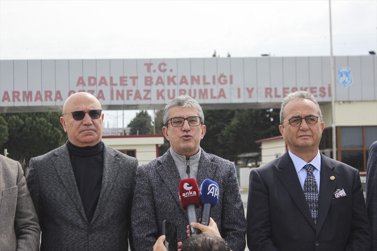 Cumhuriyet Halk Partisi (CHP) Grup Başkanvekili Gökhan Günaydın ve beraberindeki heyet...