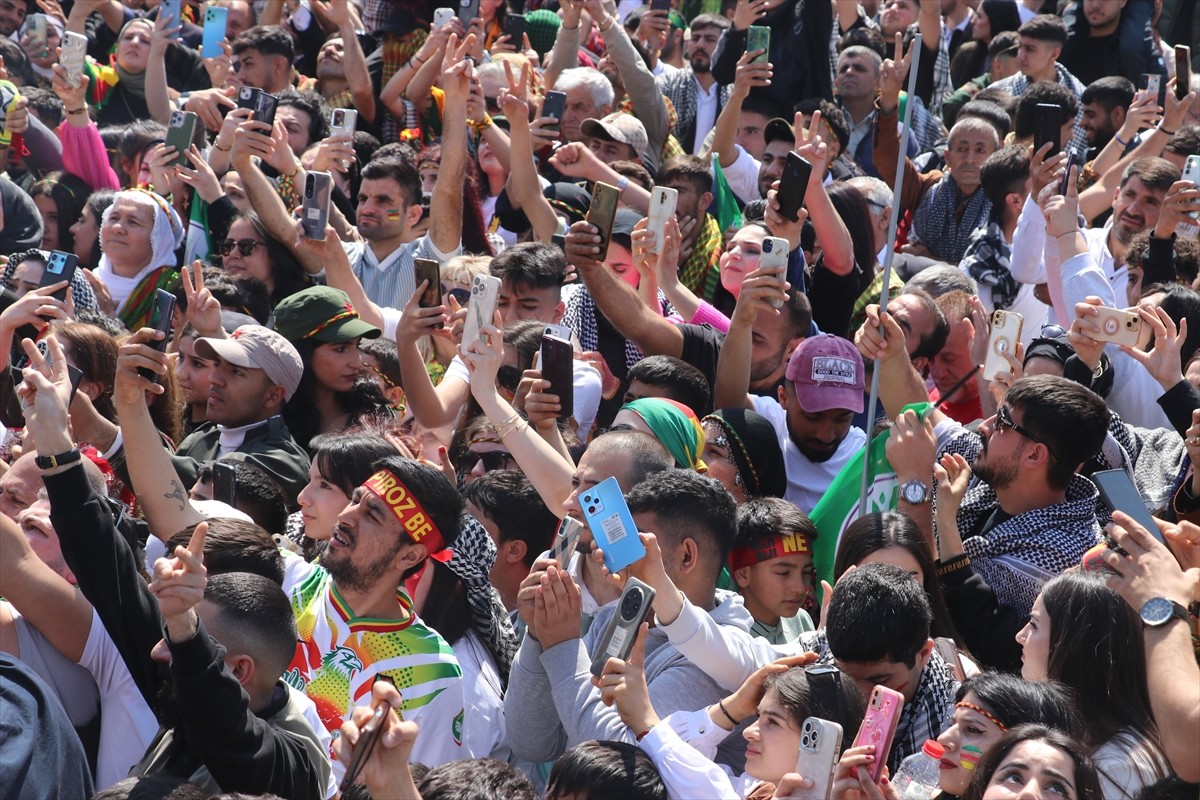 DEM Parti Eş Genel Başkanı Tülay Hatimoğulları, Adana'da düzenlenen nevruz kutlamasına katıldı....