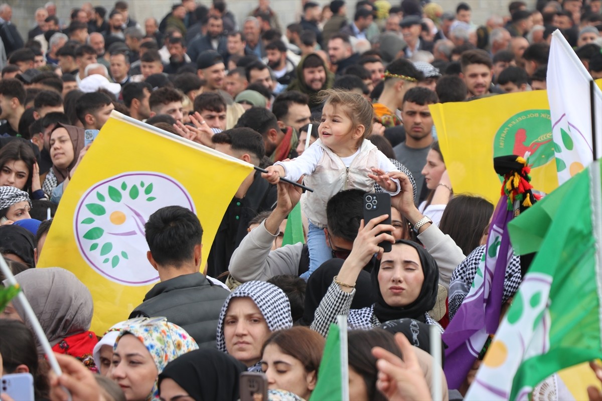 DEM Parti Eş Genel Başkanı Tuncer Bakırhan (fotoğrafta), Siirt'te düzenlenen nevruz kutlamasına...