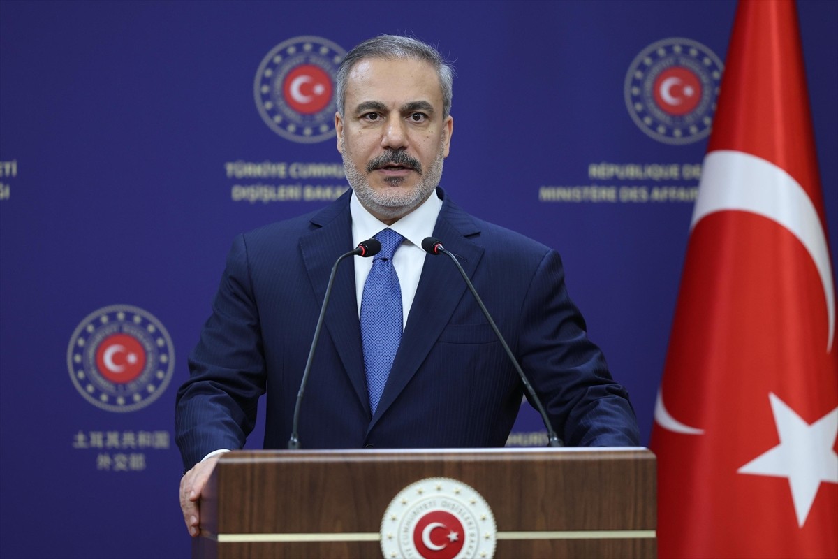 Dışişleri Bakanı Hakan Fidan, Macaristan Dışişleri ve Dış Ticaret Bakanı Peter Szijjarto ile bir...