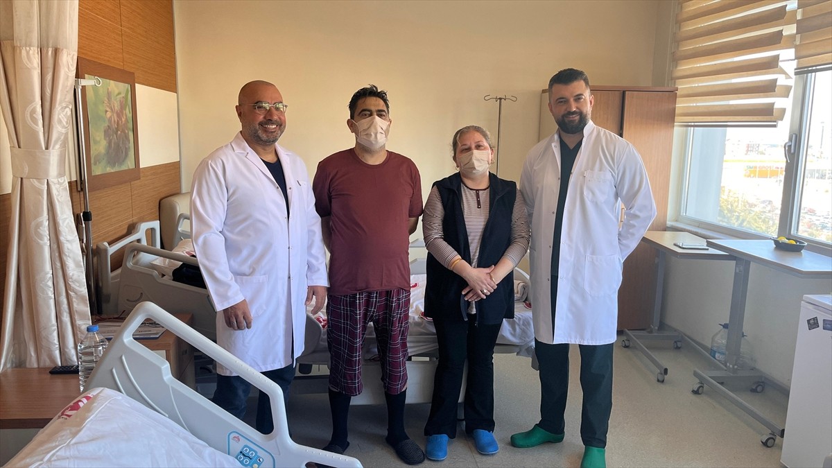 Diyaliz hastası oğluna böbreğini vermek isteyen babanın, doku uyumu için yapılan testlerde akciğer...