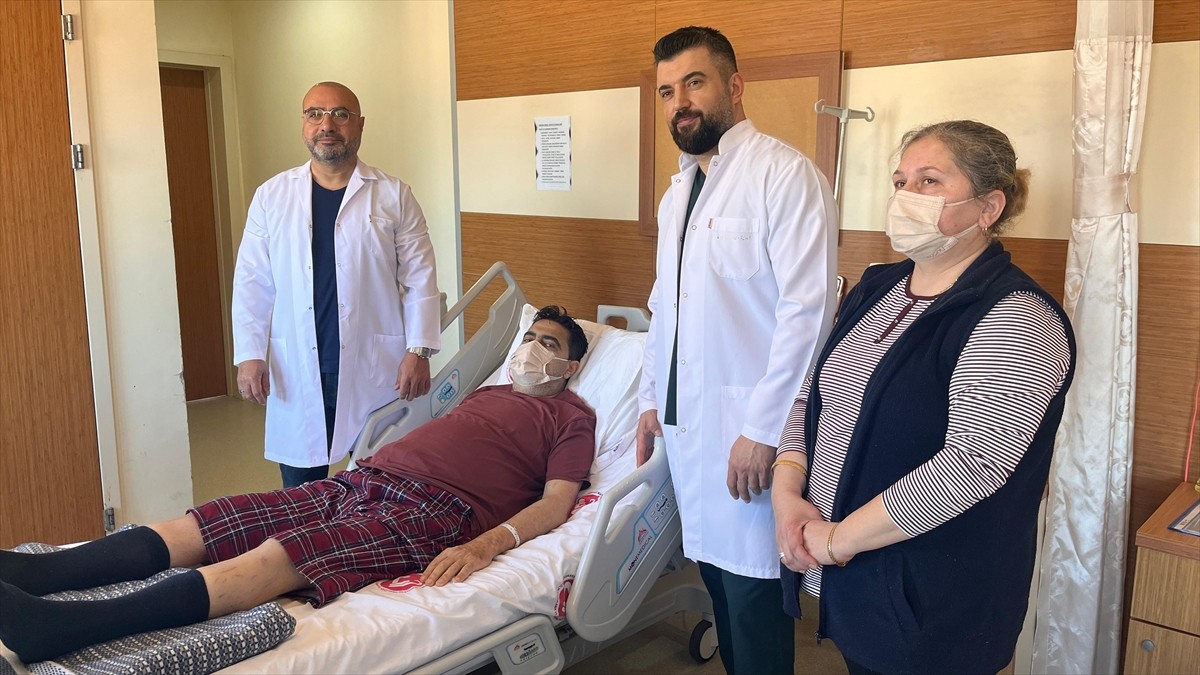 Diyaliz hastası oğluna böbreğini vermek isteyen babanın, doku uyumu için yapılan testlerde akciğer...