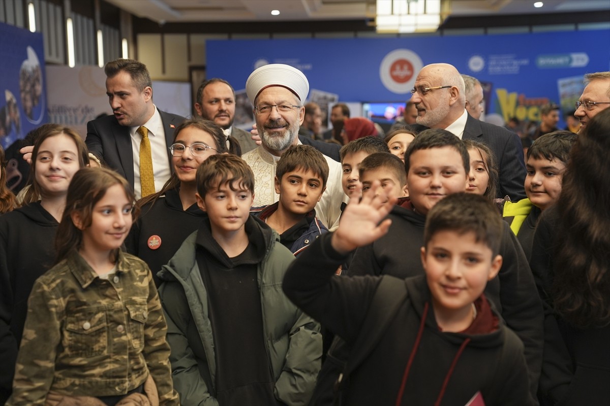 Diyanet İşleri Başkanı Ali Erbaş, "Külliye'de Ramazan" programı etkinlikleri kapsamında açılan...