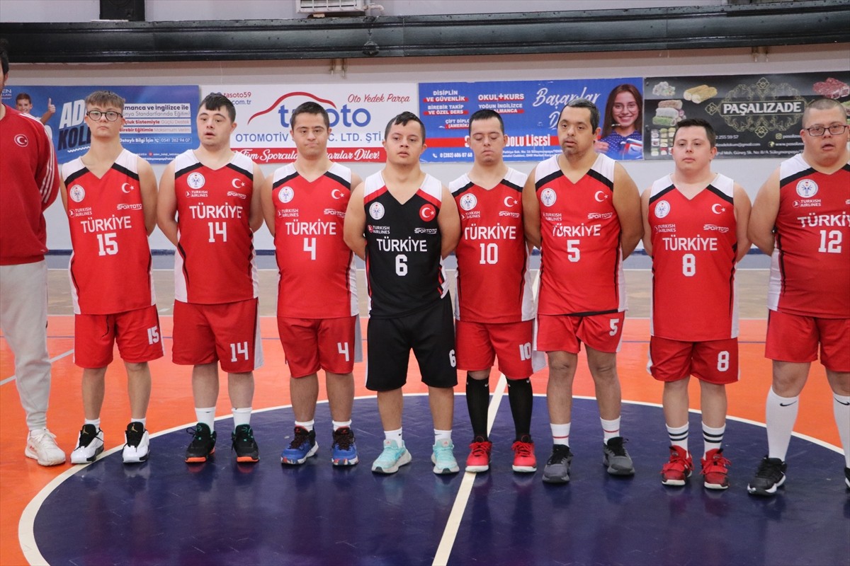 Down Sendromlular Basketbol Milli Takımı, İtalya'da haziran ayında yapılacak Avrupa Şampiyonası...