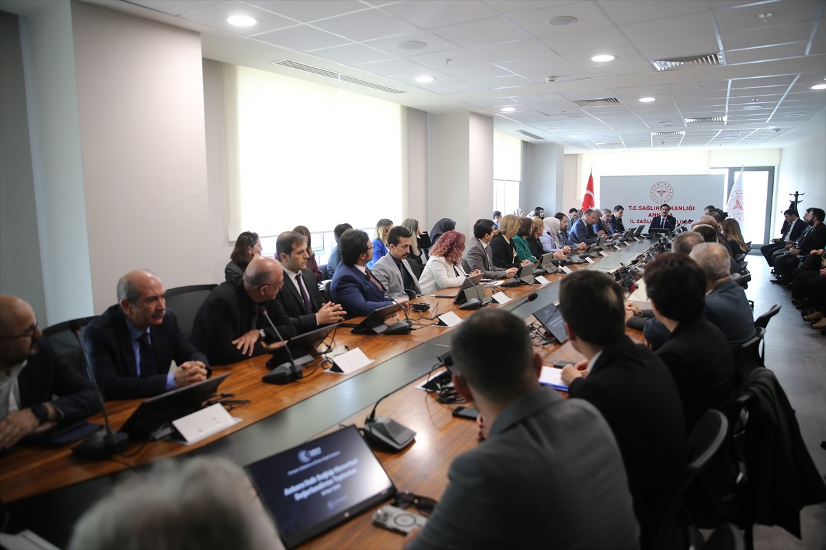 Halk Sağlığı Genel Müdürü Doç. Dr. Muhammed Emin Demirkol, Ankara İl Sağlık Müdürlüğü'nde...