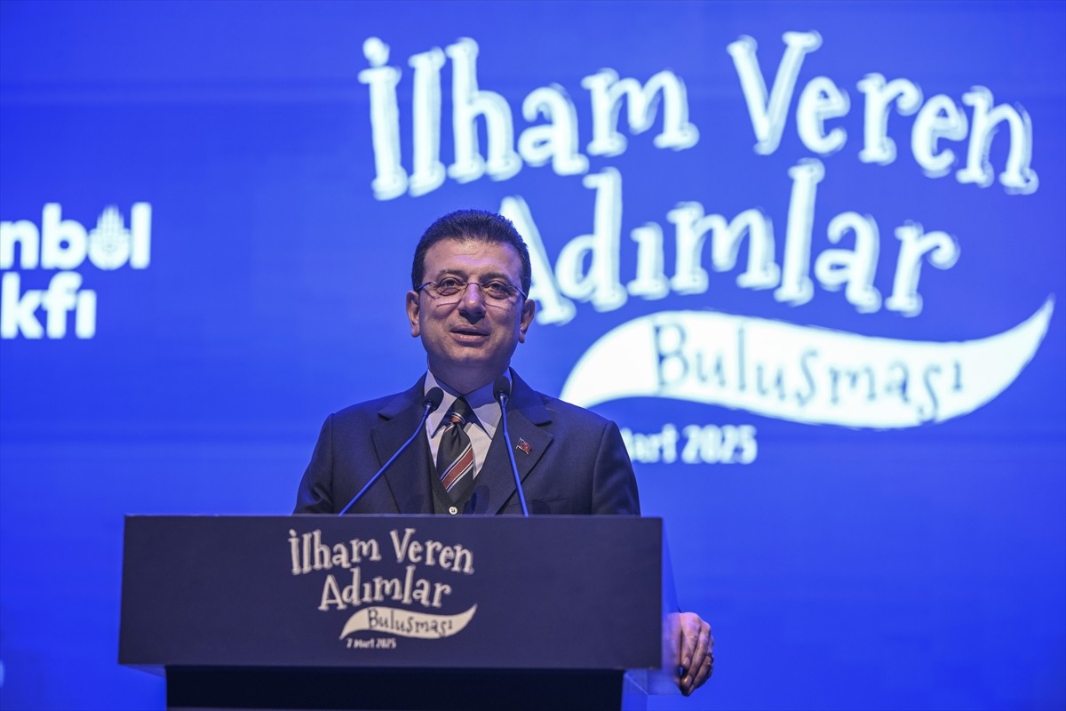 İBB Başkanı Ekrem İmamoğlu, İstanbul Büyükşehir Belediyesine (İBB) bağlı İstanbul Vakfı tarafından...
