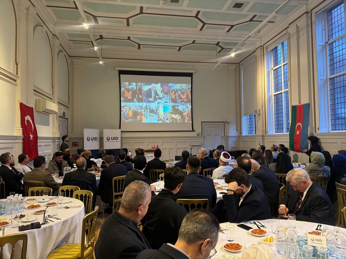 İngiltere'nin başkenti Londra'da Uluslararası Demokratlar Birliği (UID) iftar programı...