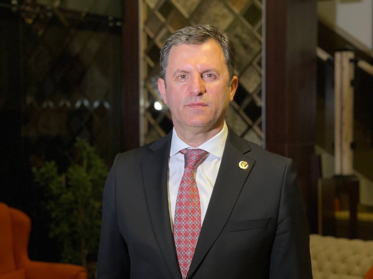 Irak Türkmen Cephesi'nin (ITC) daveti üzerine Irak'ın Kerkük kentini ziyaret eden Büyük Birlik...