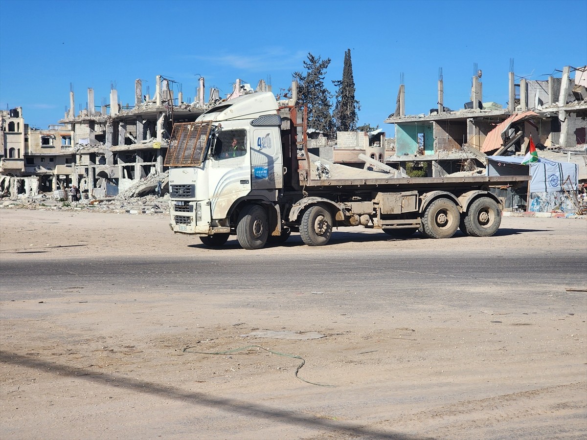 İsrail, Gazze'de ateşkes ve esir takası anlaşmasının birinci aşamasının sona ermesinin ardından...