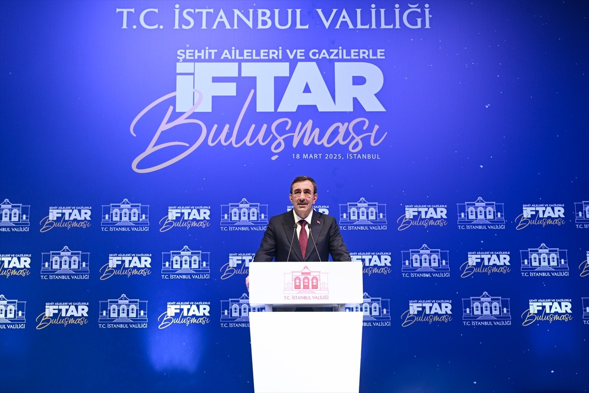 İstanbul Valiliğince, Yenikapı'daki Dr. Mimar Kadir Topbaş Gösteri ve Sanat Merkezi'nde düzenlenen...