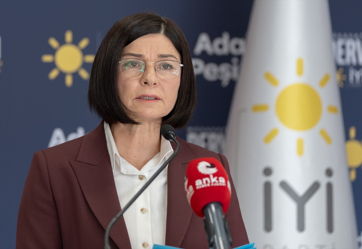 İYİ Parti Genel Başkan Yardımcısı Kevser Ofluoğlu, 8 Mart Dünya Kadınlar Günü dolayısıyla parti...