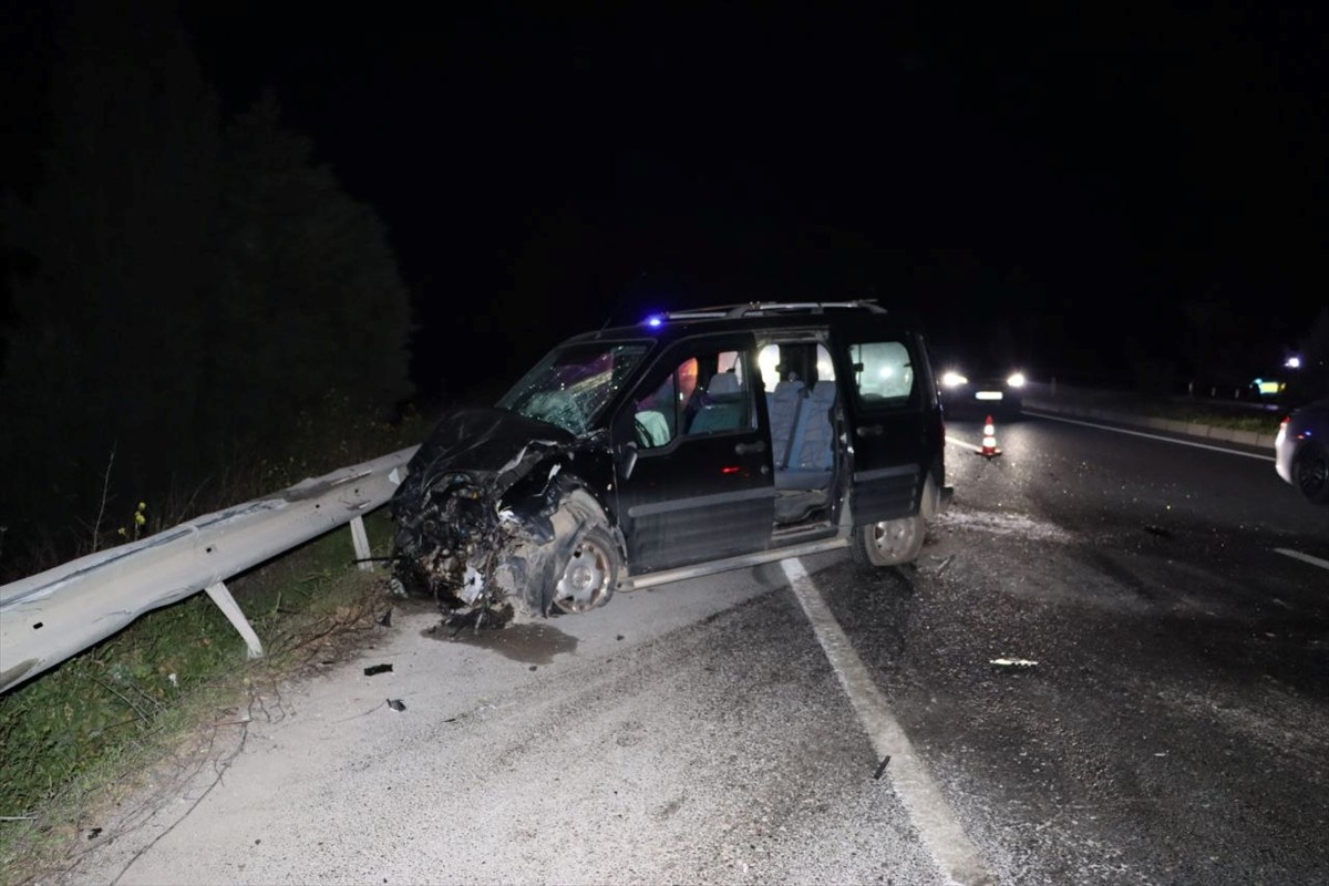 İzmir'in Kemalpaşa ilçesinde aynı aileden 2 kişinin hayatını kaybettiği, 2 kişinin yaralandığı...
