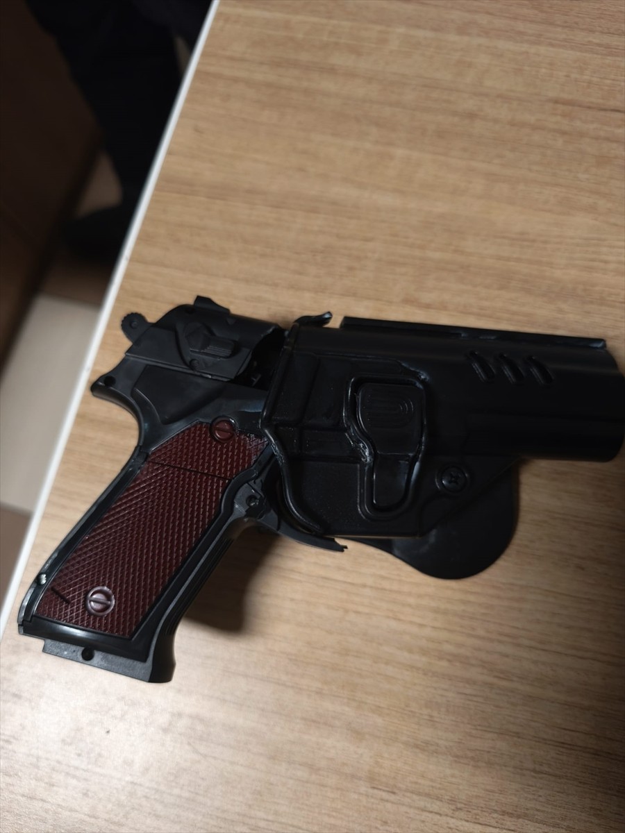 İzmir'in Konak ilçesinde daha önce askeri üniformayla taksicileri dolandırdığı gerekçesiyle hapis...