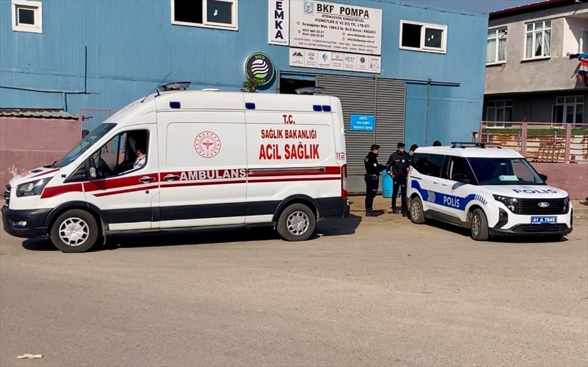 Kocaeli'nin Darıca ilçesinde çıkan silahlı kavgada 1 kişi yaralandı.