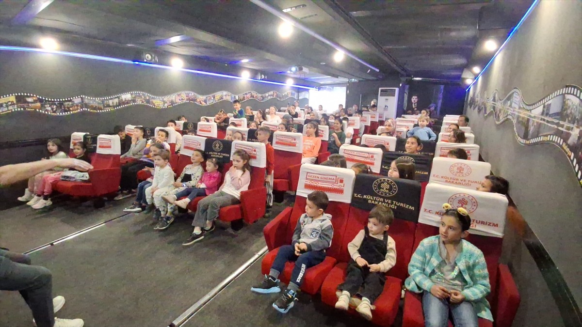 Kültür ve Turizm Bakanlığı Sinema Genel Müdürlüğü ile Sanat İçin Yola Çık Derneği işbirliğinde...