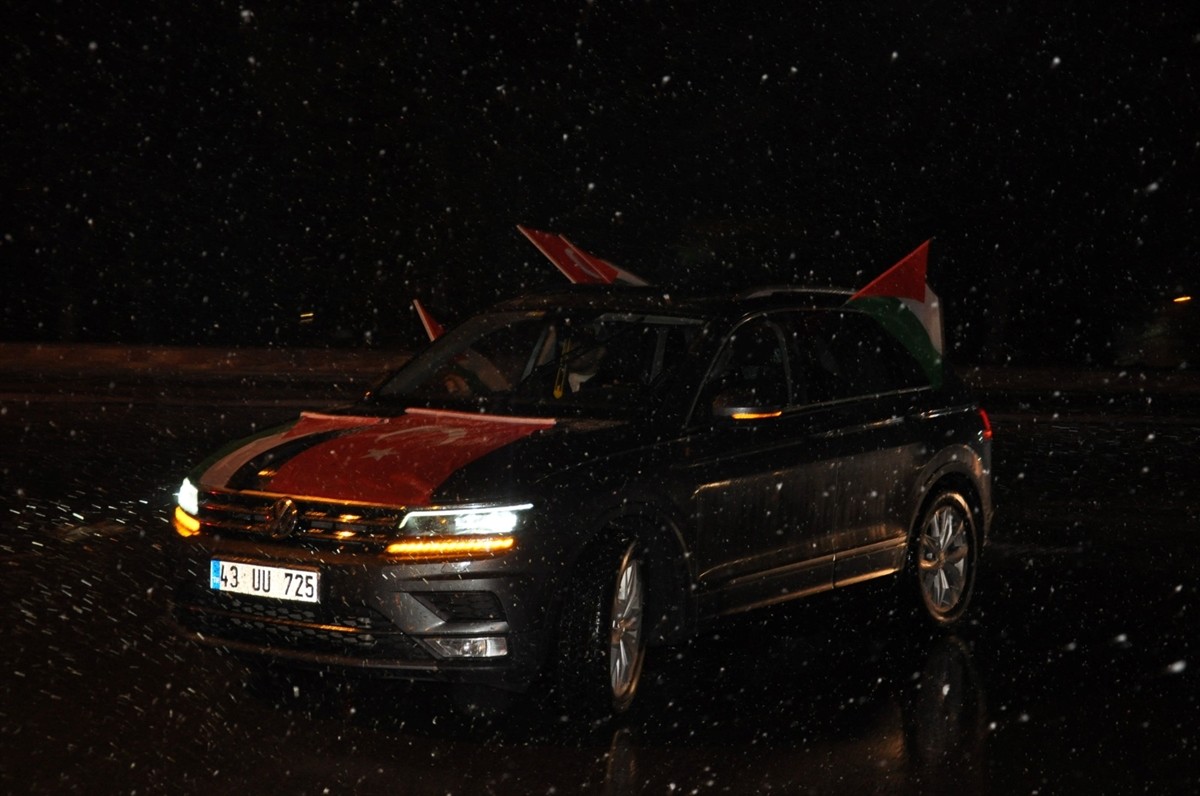 Kütahya'da, İsrail'in Filistin ve Gazze'ye yönelik saldırılarını protesto amacıyla konvoy...