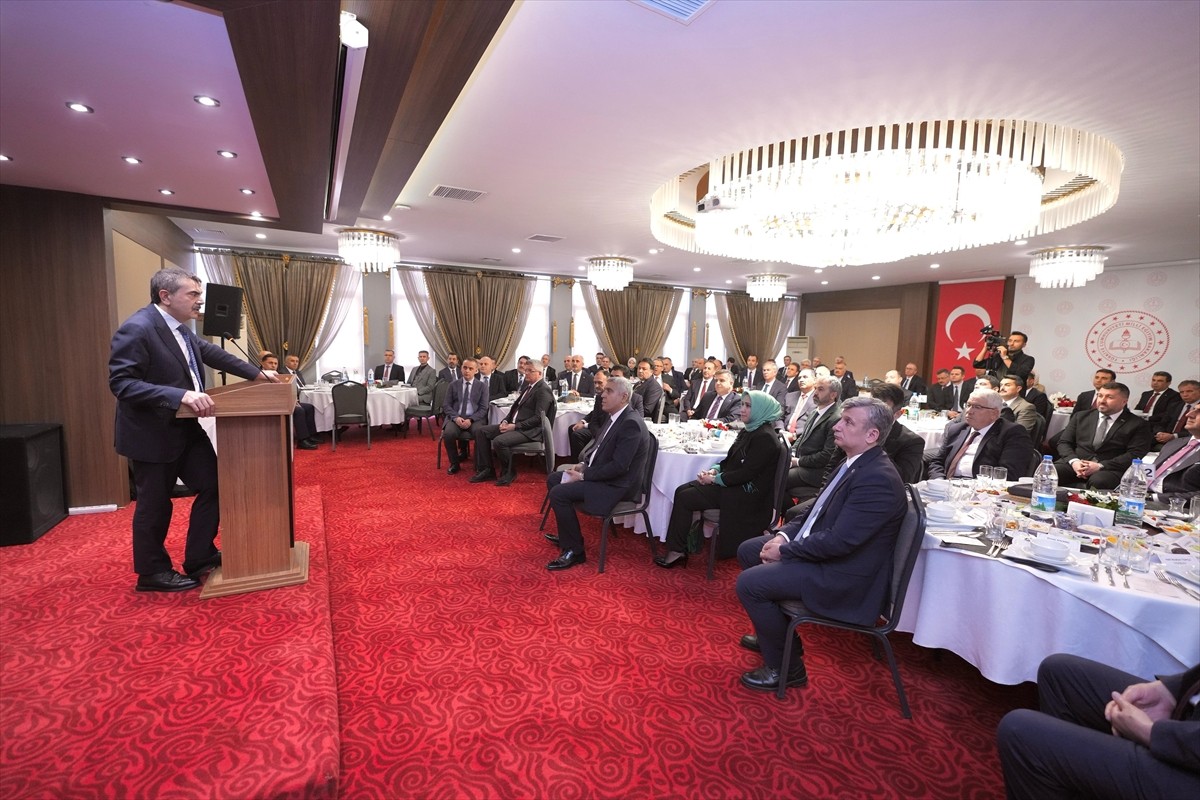 Milli Eğitim Bakanı Yusuf Tekin, Bakanlığın yürüttüğü çalışmalara ilişkin değerlendirmelerde...