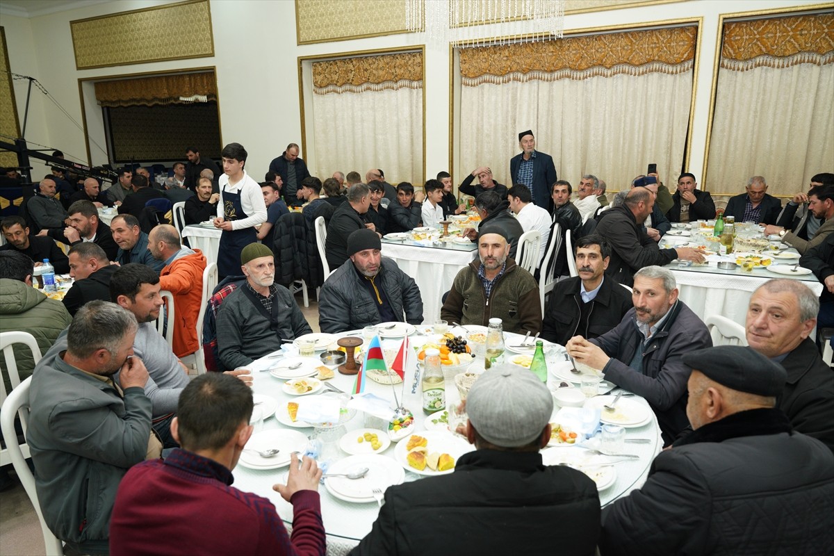 Müstakil Sanayici ve İşadamları Derneğinin (MÜSİAD) Azerbaycan Şubesi, Şabran ilinde iftar...