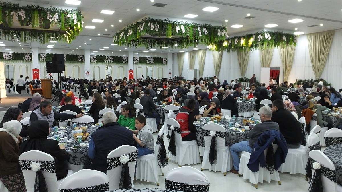 Nevşehir'de, 18 Mart Şehitleri Anma Günü ve Çanakkale Zaferi'nin 110. yıl dönümü dolayısıyla şehit...