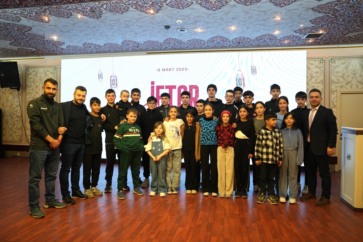 ÖNDER İmam Hatipliler Derneğine bağlı faaliyet gösteren Öncü Spor Kulübü, Türkiye genelinde farklı...