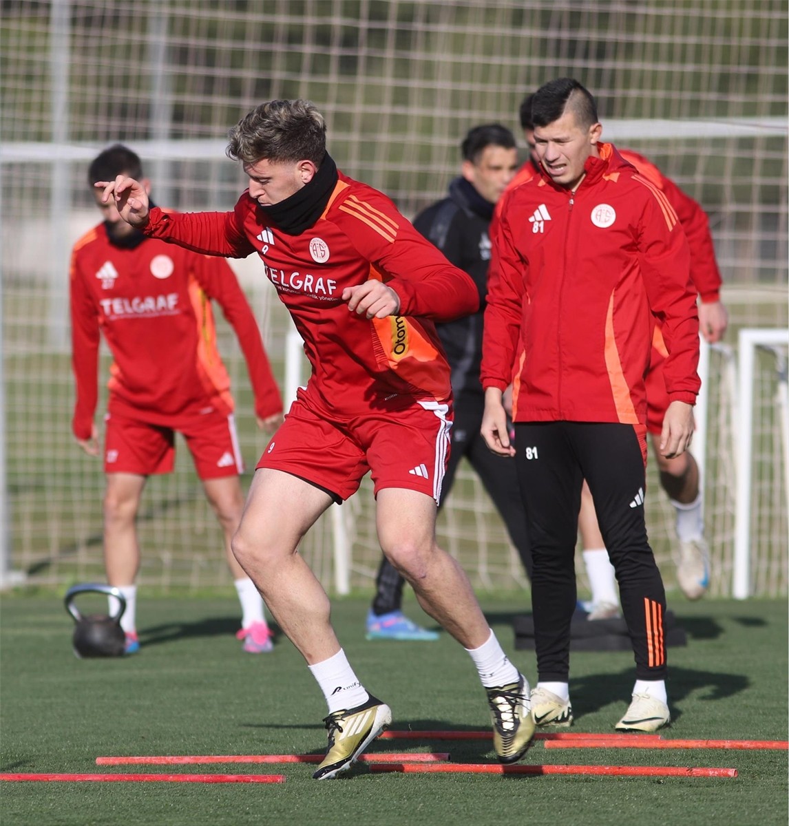 Onvo Antalyaspor, Trendyol Süper Lig'in 29. haftasında Corendon Alanyaspor ile yapacağı maçın...