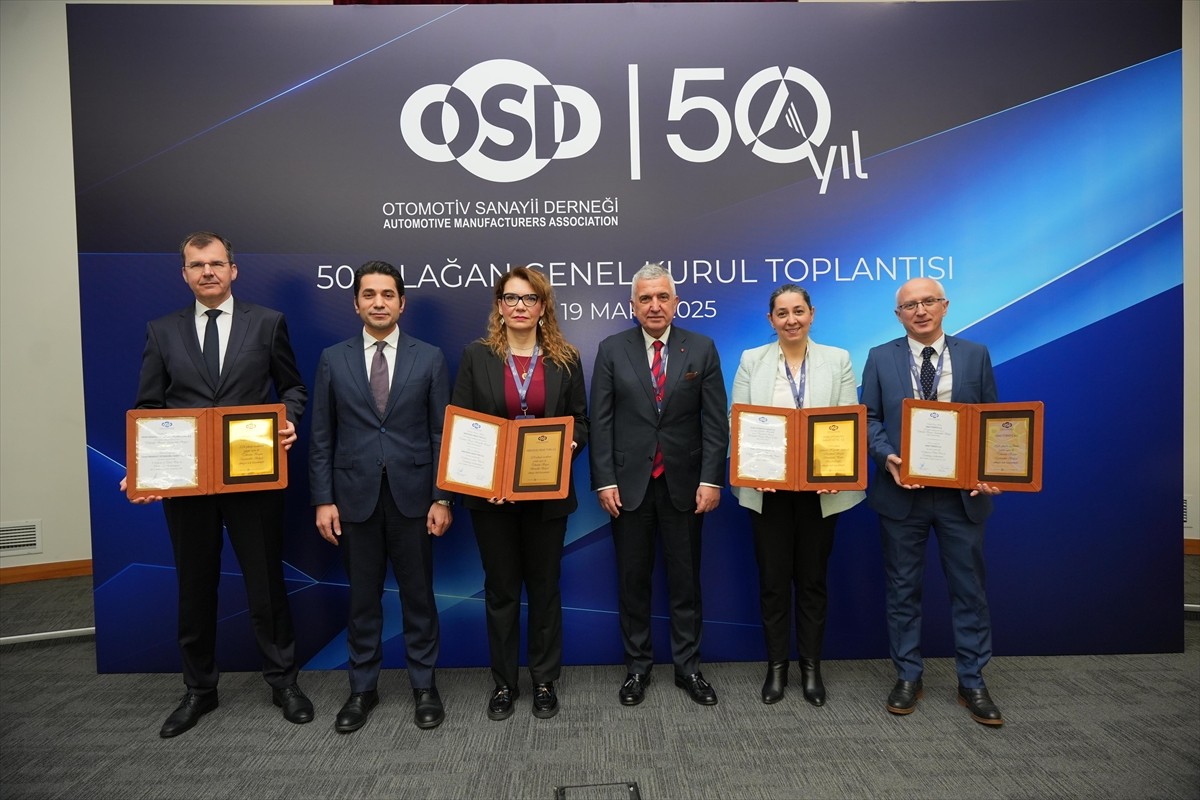 Otomotiv Sanayii Derneği'nin (OSD) 50. Olağan Genel Kurulu, Sanayi ve Teknoloji Bakanı Mehmet...