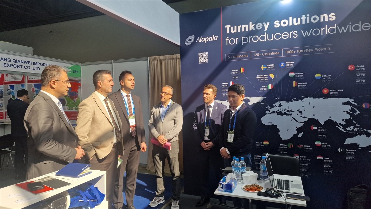 Özbekistan'ın başkenti Taşkent'te Uzagroworld-2025 20. Uluslararası Tarım Fuarı başladı....