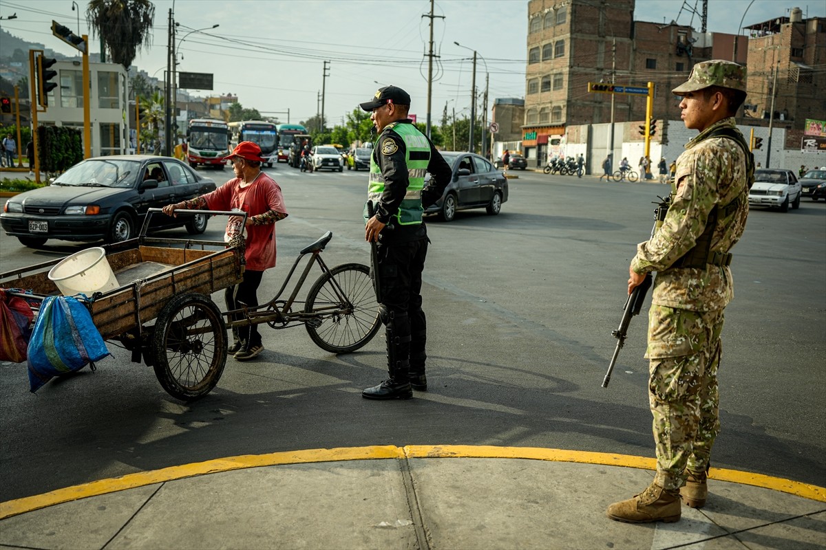 Peru hükümeti, organize suç örgütleriyle mücadele kapsamında başkent Lima'da ve Callao eyaletinde...