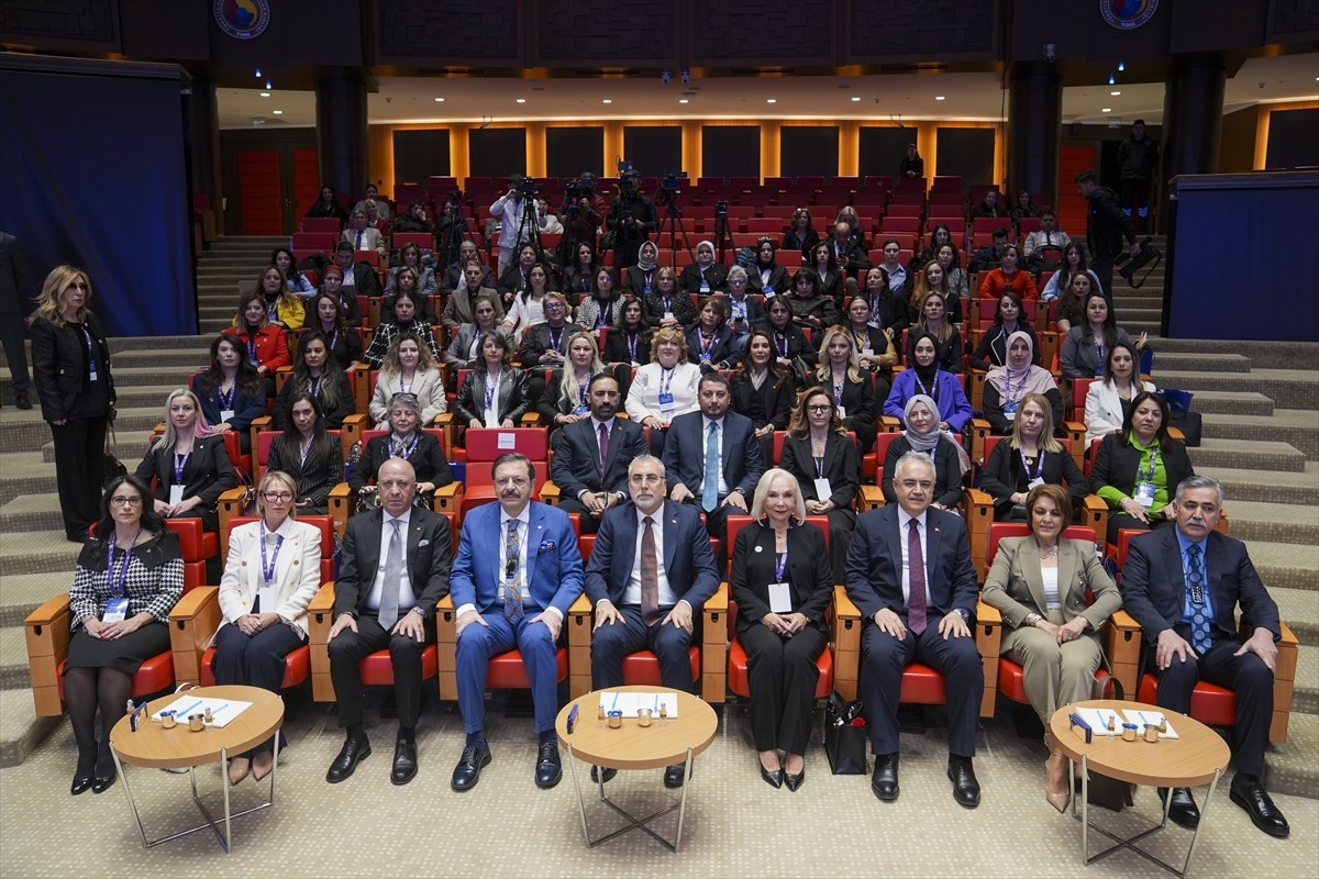 "Dünya Kadınlar Günü Etkinliği ve Sanayide Kadın Eli Projesi Ödül Töreni" Türkiye Odalar ve...