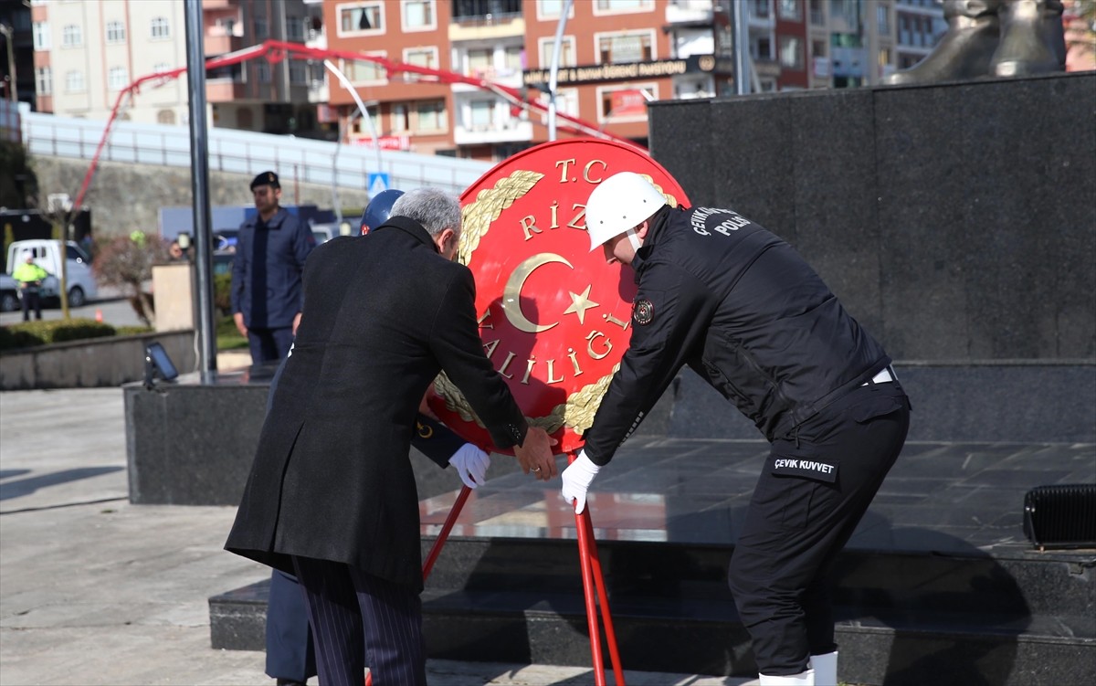 Rize'nin düşman işgalinden kurtuluşunun 107'nci yıl dönümü dolayısıyla tören düzenlendi. Törende...