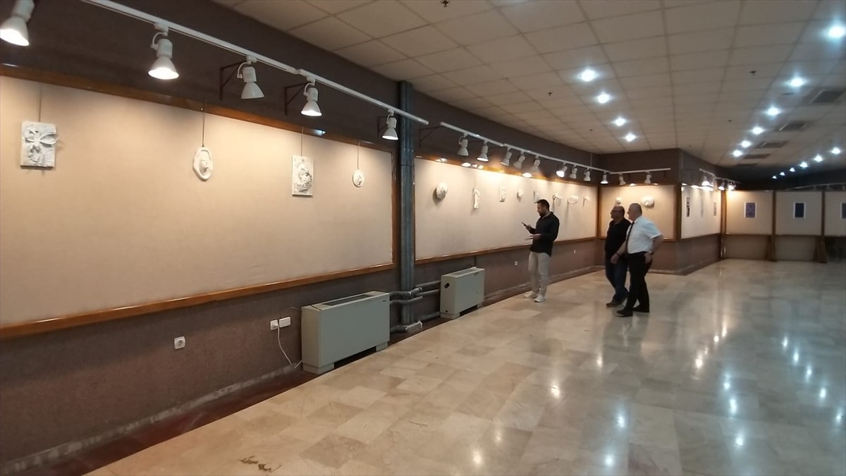 Samsun'da "Ora" ve "Bir Sır" isimli kişisel heykel sergileri Atatürk Kültür Merkezi Güzel Sanatlar...