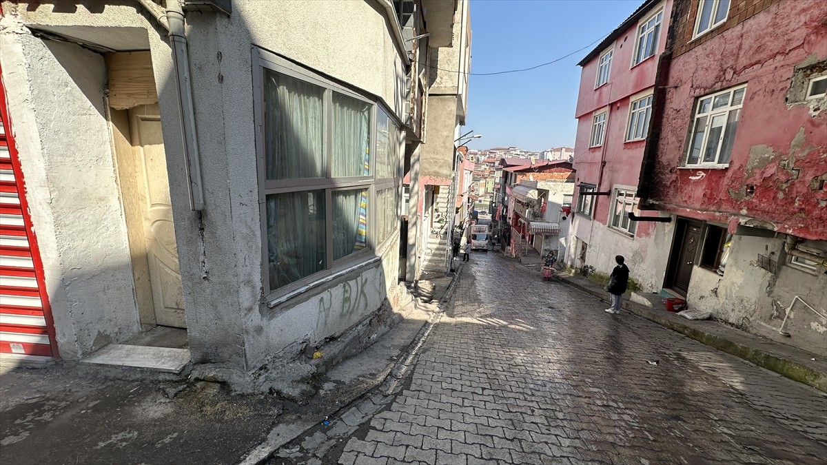 Samsun'un Canik ilçesinde, bıçakla öldürdüğü kişinin cesedini bir evin bodrumunda saklayan şüpheli...