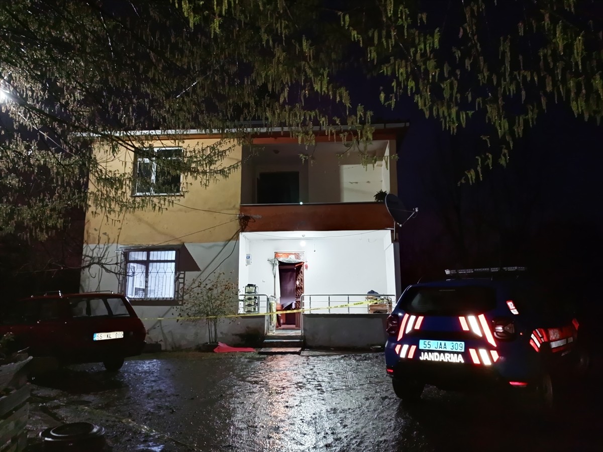 Samsun'un Terme ilçesinde bir kadını öldürüp yakan şüphelilerin yakalanması için çalışma...