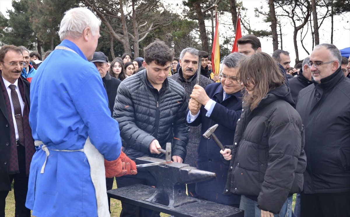 Sinop’ta Nevruz Bayramı dolasıyla çeşitli etkinlikler düzenlendi. 