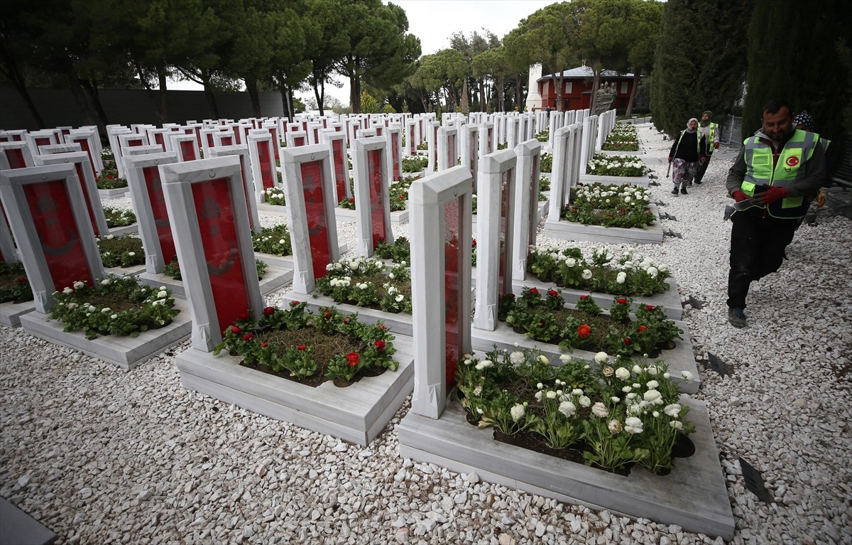 Tarihi Gelibolu Yarımadası'nda Şehitleri Anma Günü ve Çanakkale Deniz Zaferi'nin 110. yıl dönümü...