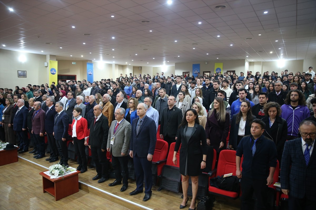 Trakya Üniversitesi ev sahipliğinde "İklim Krizi ve Edirne Sempozyumu" düzenlendi.