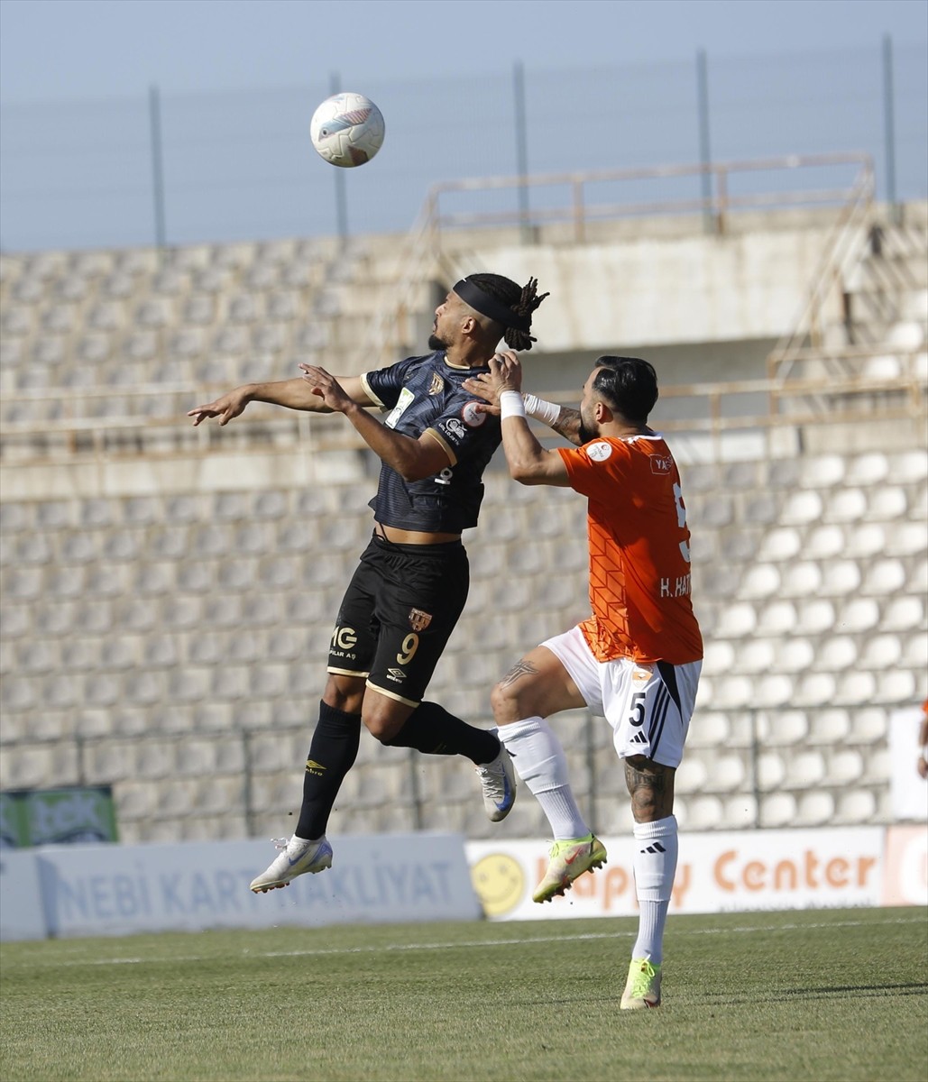 Trendyol 1. Lig’in 30. haftasında Teksüt Bandırmaspor ile Adanaspor Bandırma 17 Eylül Stadyumu’nda...