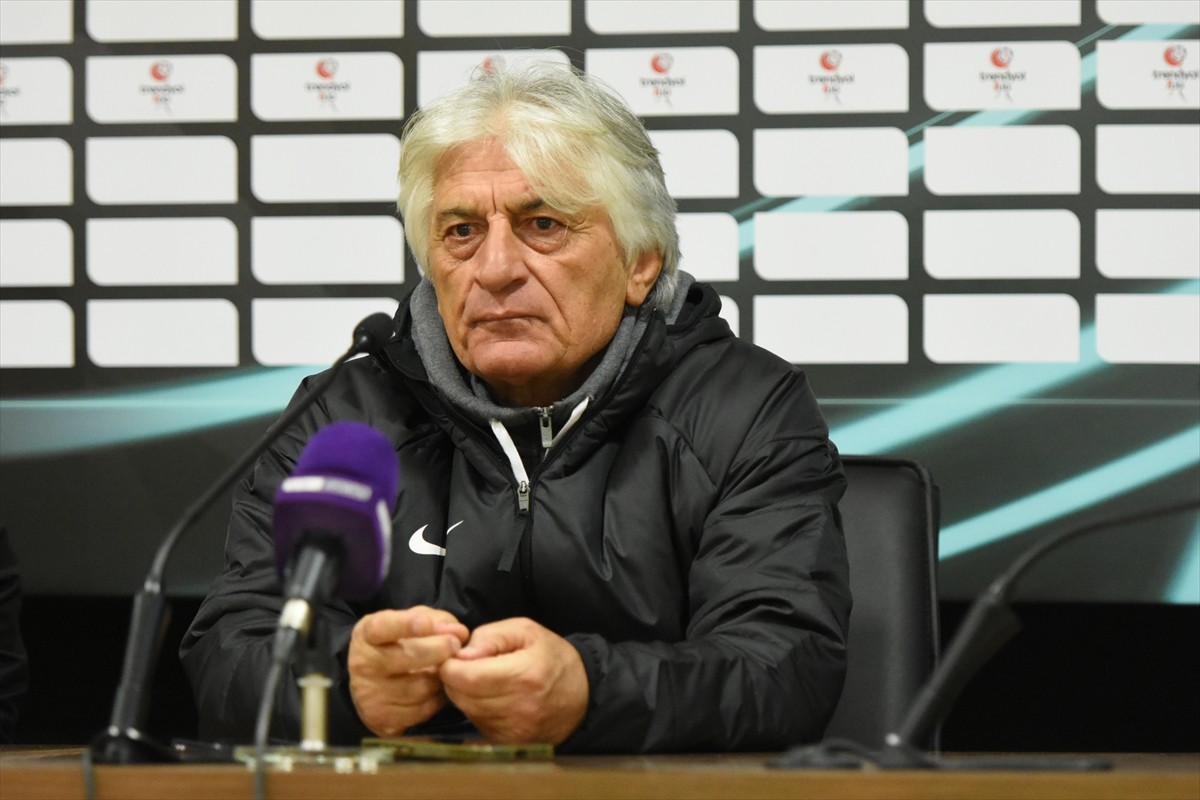 Trendyol 1. Ligin 27. haftasında konuk ettikleri Kızılkaya Tarım Şanlıurfaspor'a 4-1 mağlup olan...