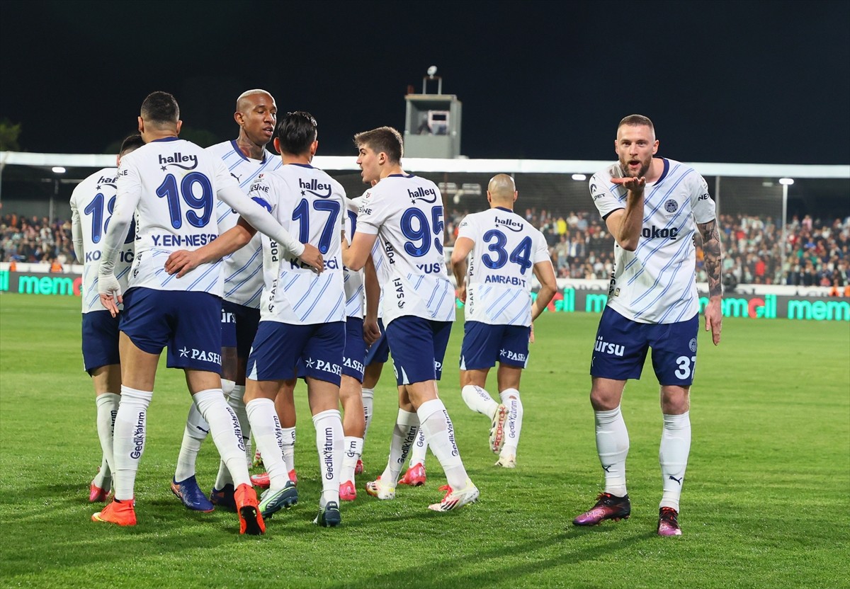 Trendyol Süper Lig’in 29. haftasında Sipay Bodrum FK ile Fenerbahçe, Grey Beton Bodrum Stadı’nda...