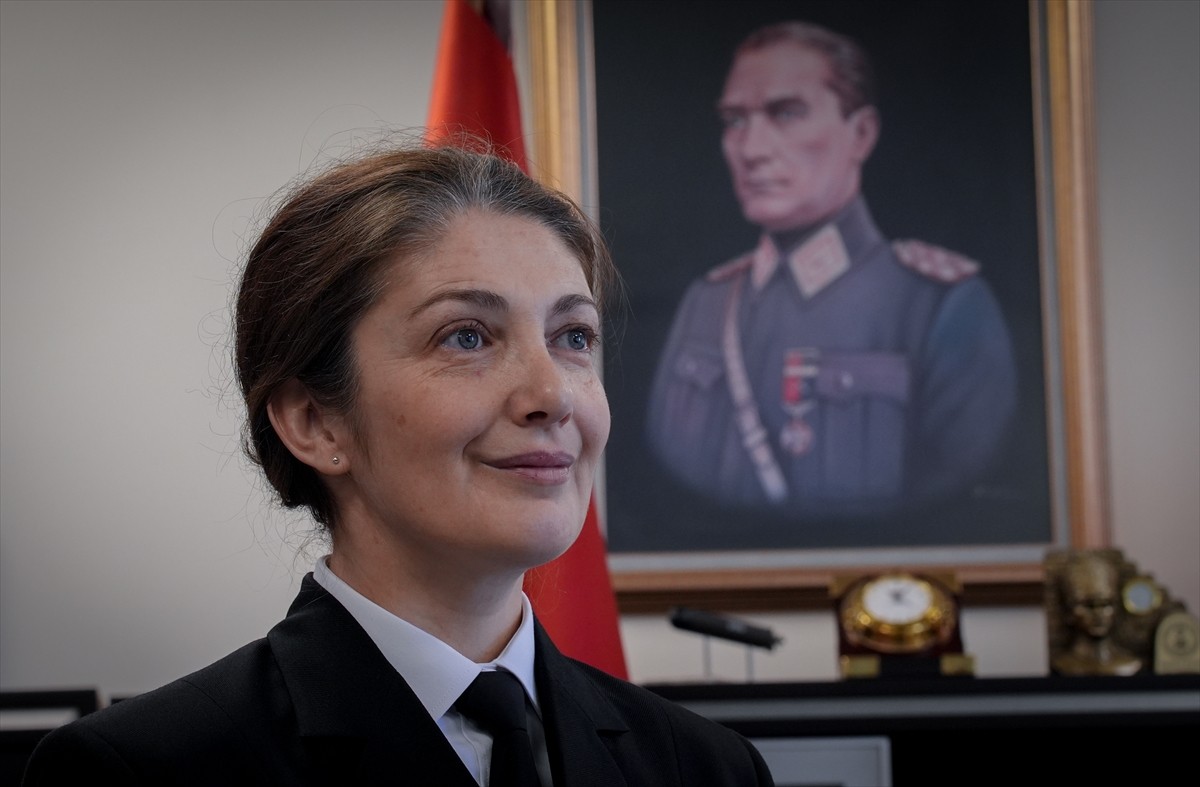 Türk Silahlı Kuvvetlerinin (TSK) ilk kadın amirali olan Tuğamiral Gökçen Fırat, konuya ilişkin AA...